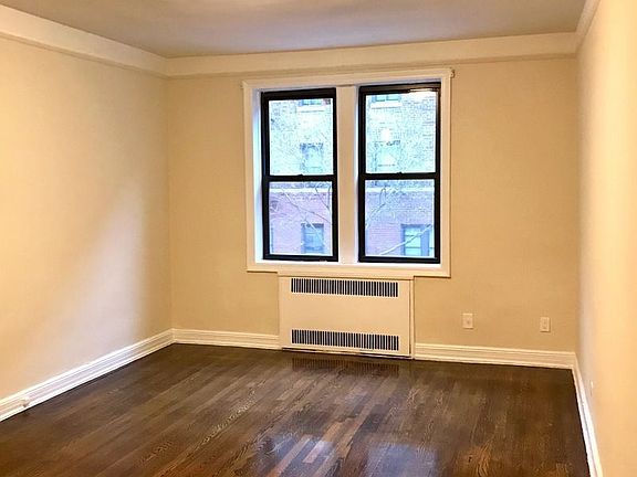4th image of 4746 40th St APT 2C