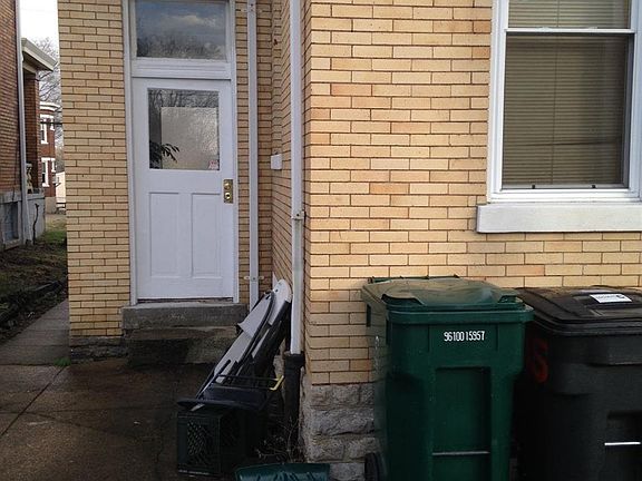 5th image of 805 Rosemont Ave