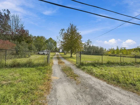2019 Hamilton Rd, Quinte West, ON K8V 5P8