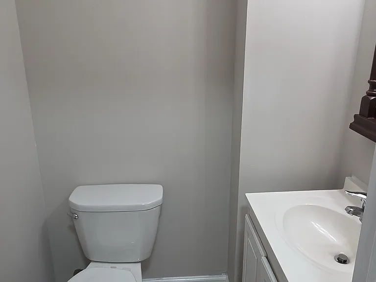 236 N Milton Ave — Photo 3