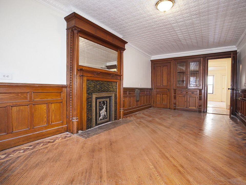 1st image of 22 Polhemus Pl #1