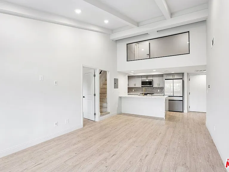 2700 Cahuenga Blvd E #4313 — Photo 5