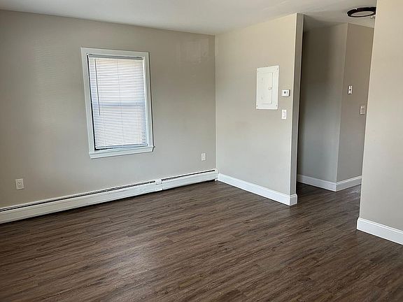 3rd image of 117 Hope St #129
