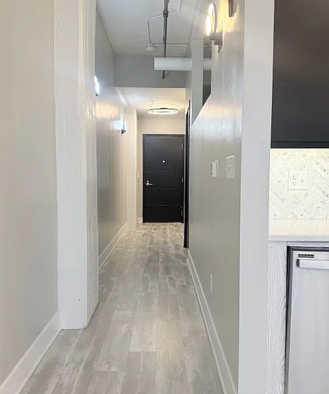 221 S Ludlow St #504 — Photo 4