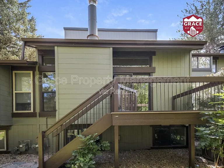 4608 Greenbriar Ct — Photo 1