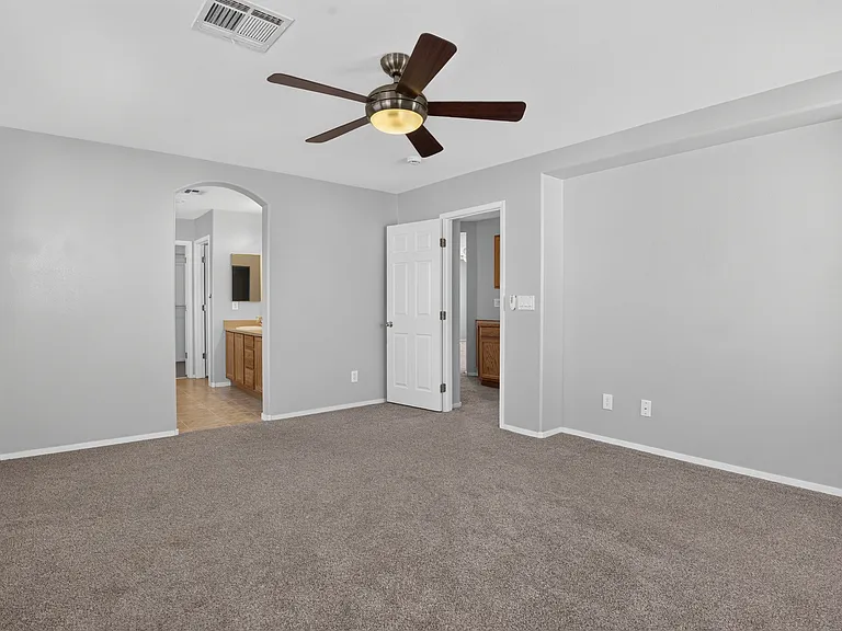 10648 Bandera Mountain Ln — Photo 31