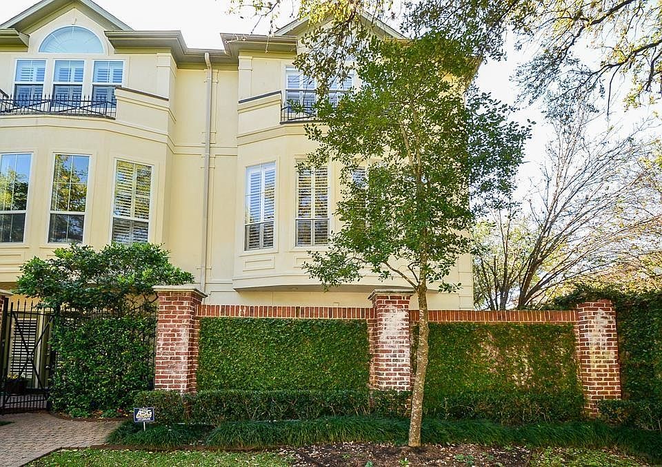 1st image of 1401 Hyde Park Blvd #C