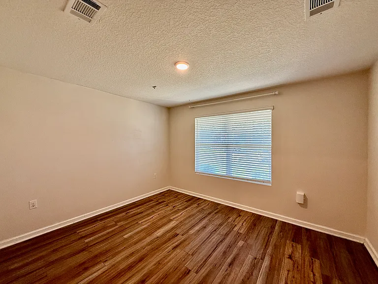 6420 Churchill Cir — Photo 15