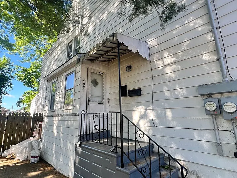 403 Cummings Ave — Photo 3