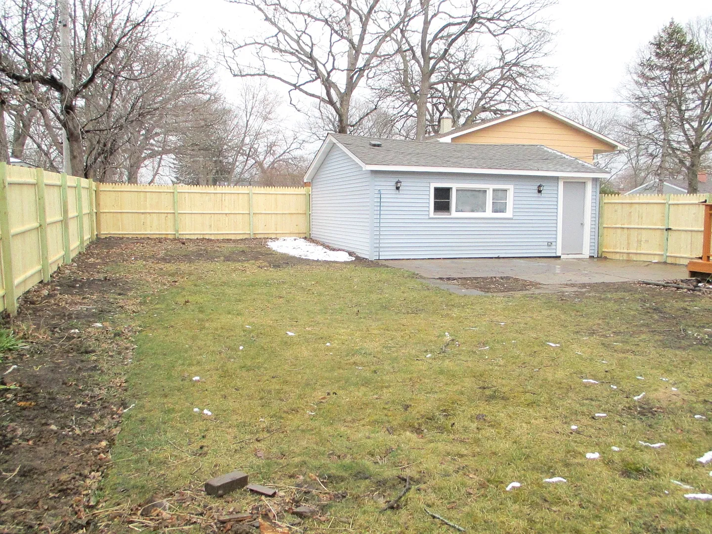 4 bed, 2000 sqft, $2,895 — Photo 3