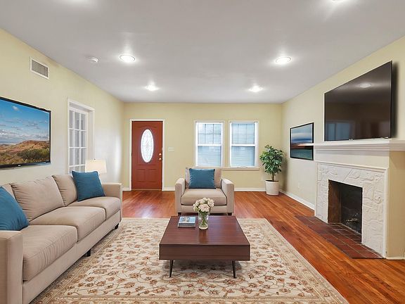 4th image of 255 Natalen Ave APT 101