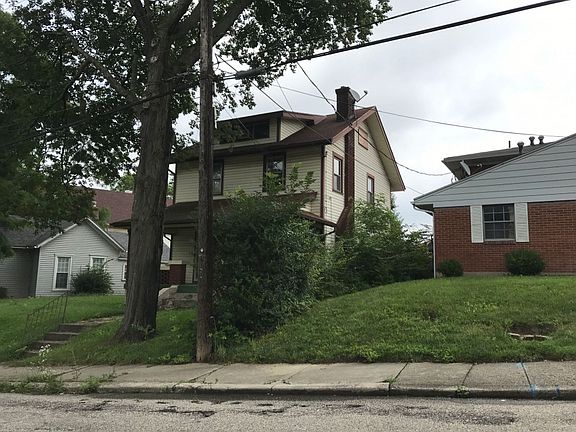 3rd image of 140 Medford St