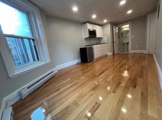 302 Newbury St APT 12, Boston, MA 02115