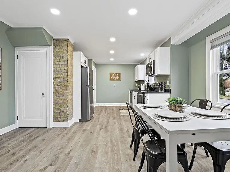 2529 Commercial Ave #1 — Photo 20