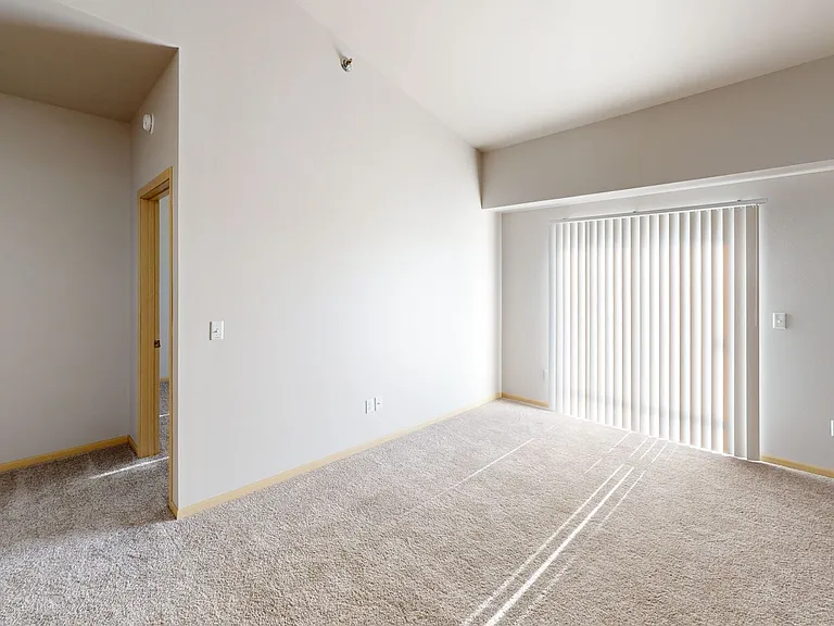 Cascades Apartments — Photo 79