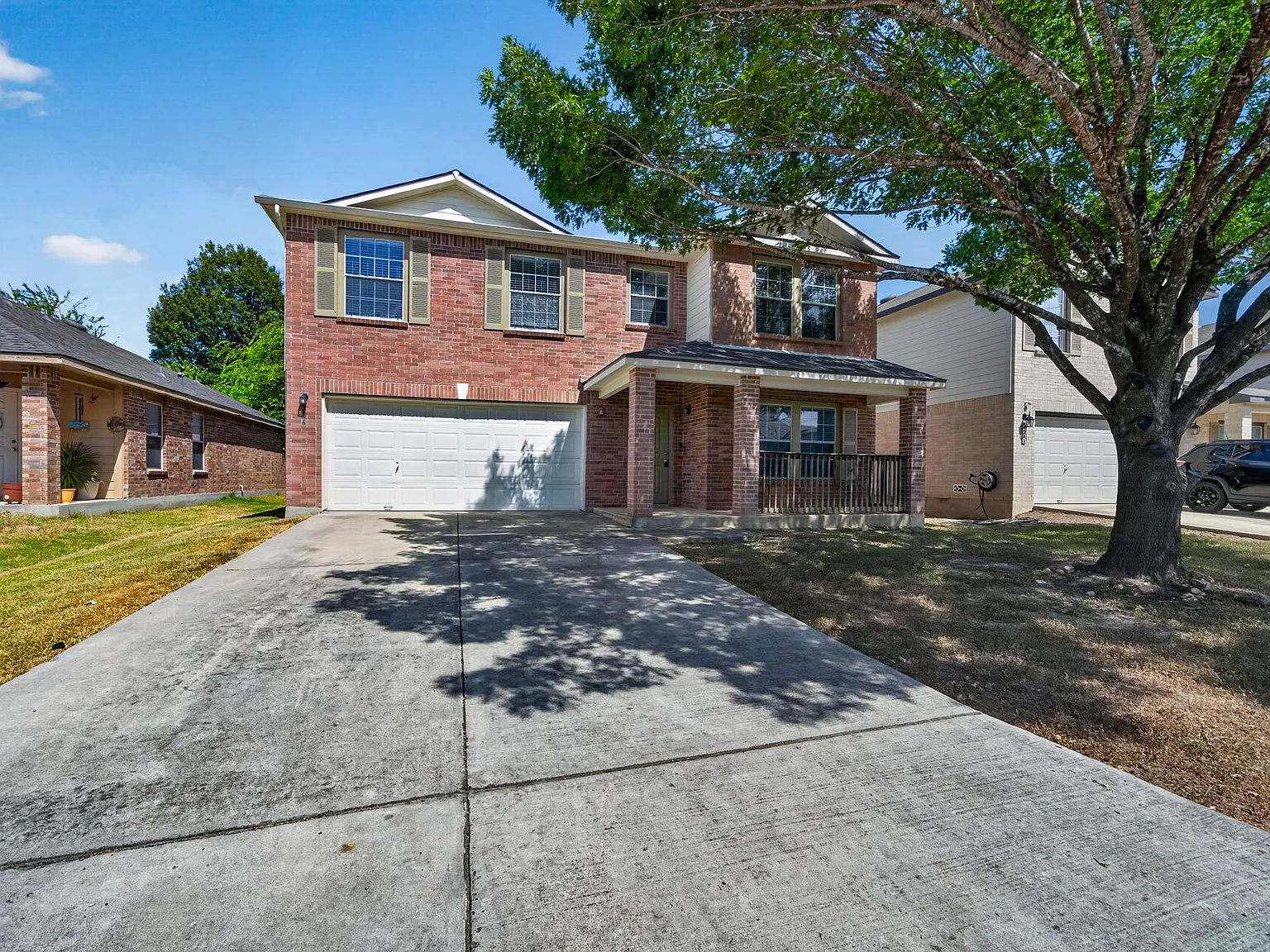 4 bed, 2420 sqft, $1,925 — Photo 1