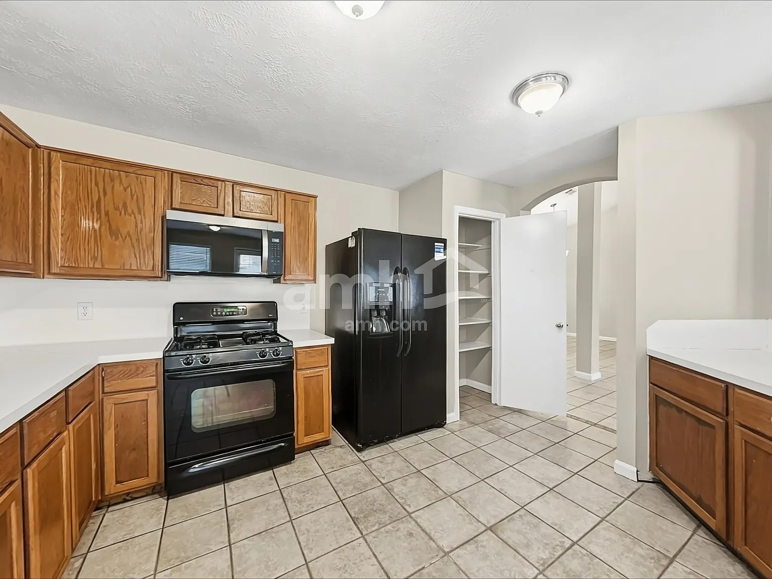 3 bed, 2.0 bath, 2018 sqft, $2,115 — Photo 3