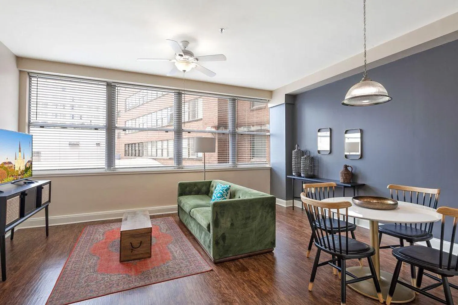 1 bed, 2.0 bath, 430 sqft, $4,317 — Photo 1