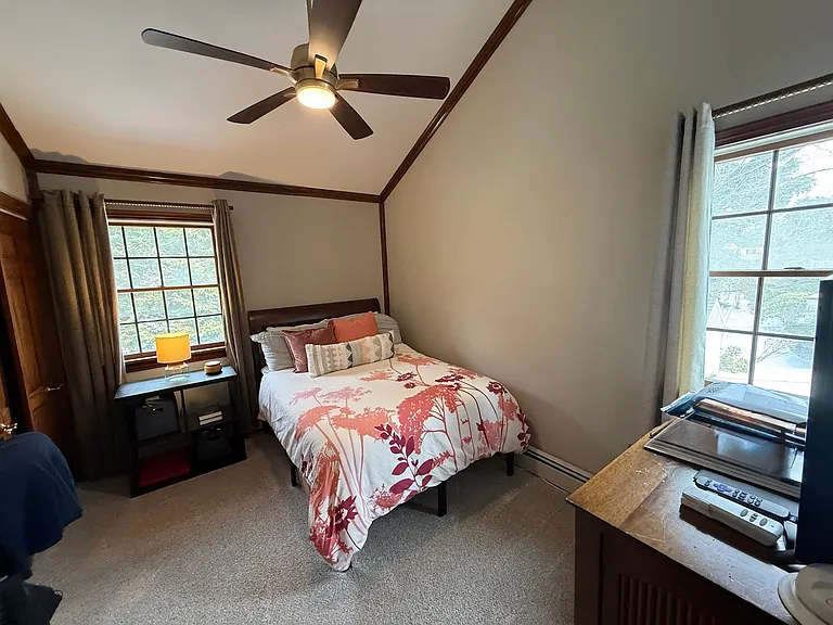 20 Mayfair Ct — Photo 18