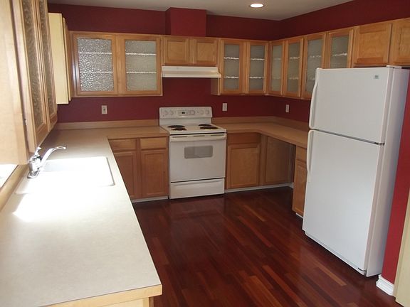 3rd image of 8702 75th Dr NE