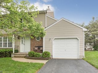 139 Choctaw Ridge Rd, Branchburg, NJ 08876