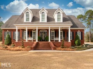 78 Wildwood Ave, Hawkinsville, GA 31036