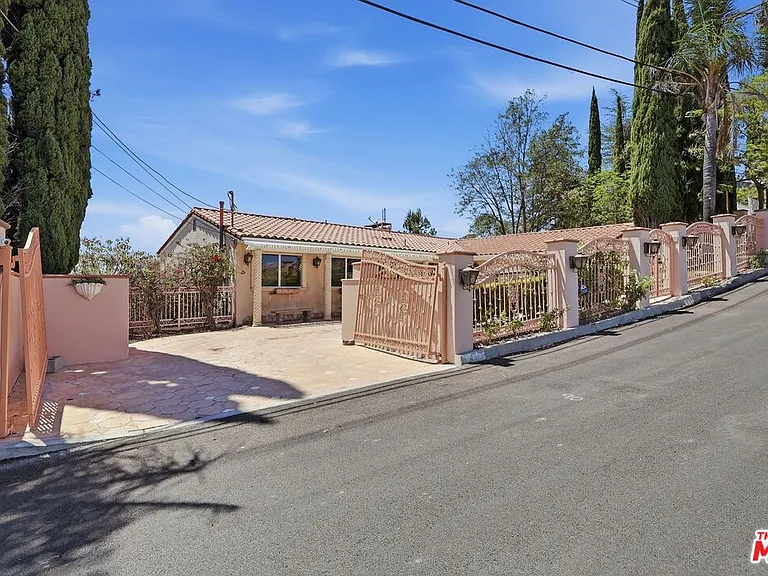 4613 Reforma Rd — Photo 53