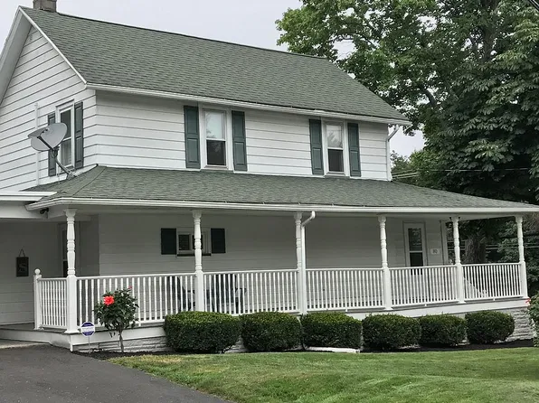 80 N Pioneer Ave, Shavertown, PA 18708