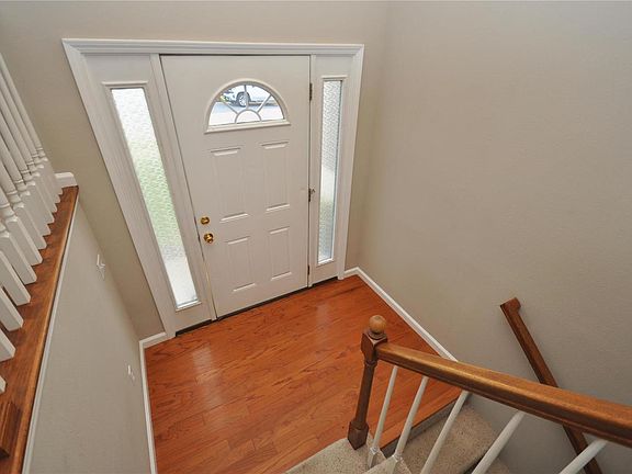 4th image of 2405 Calico Ln