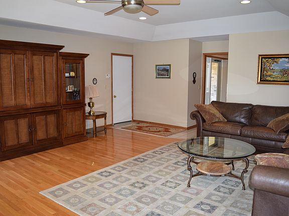 4th image of 231 Fairway Dr