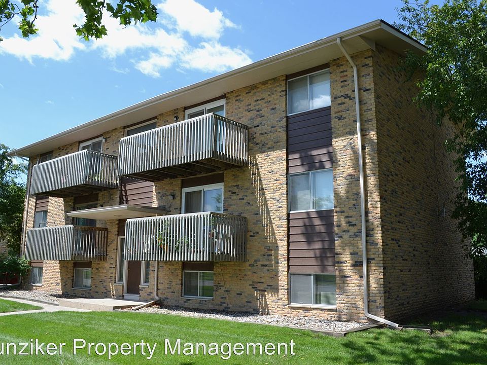 1st image of 2511 Ferndale Ave Unit 3