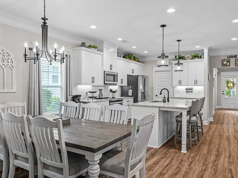 1540 Carriage Ridge Dr — Photo 18