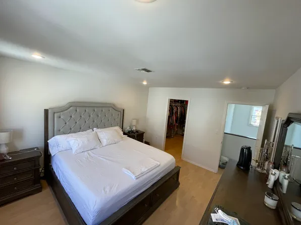 515 44th Street image 11 of 15