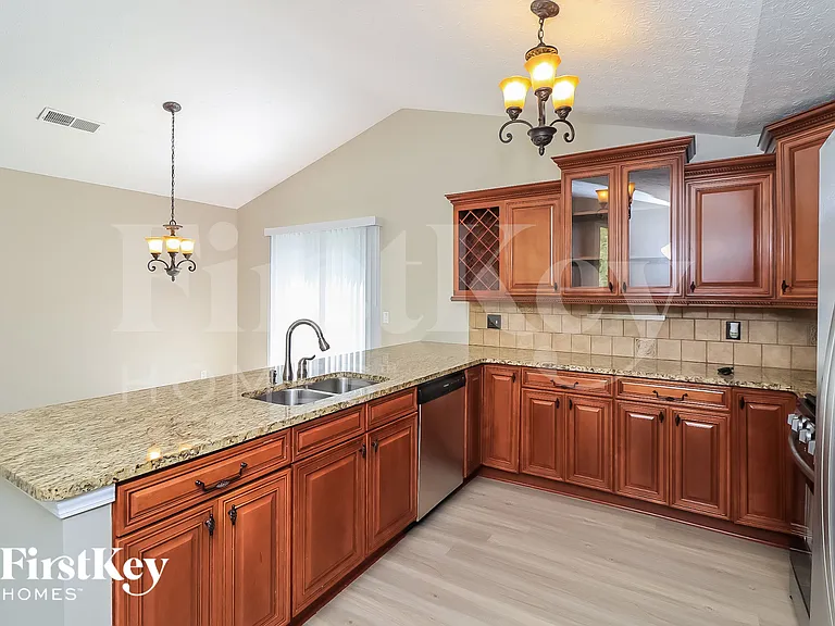 4676 Tara Creek Trl — Photo 8