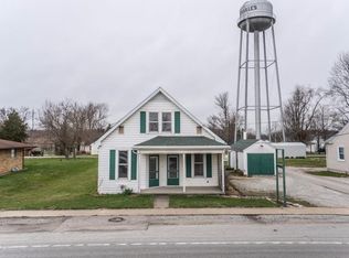 419 S Adams St, Versailles, IN 47042