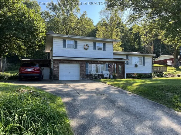 7959 Smith Creek Rd, Tornado, WV 25202