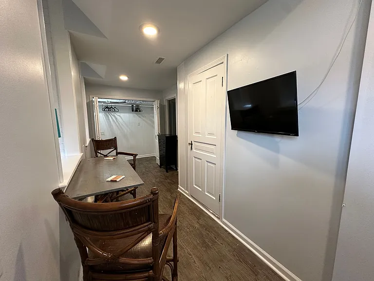218 N Martin Luther King Jr Dr — Photo 6