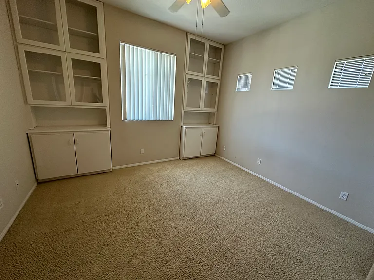 932 Torrey Pines Pl — Photo 11