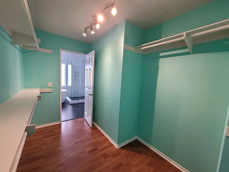 11559 Compass Point Dr N #3 — Photo 20