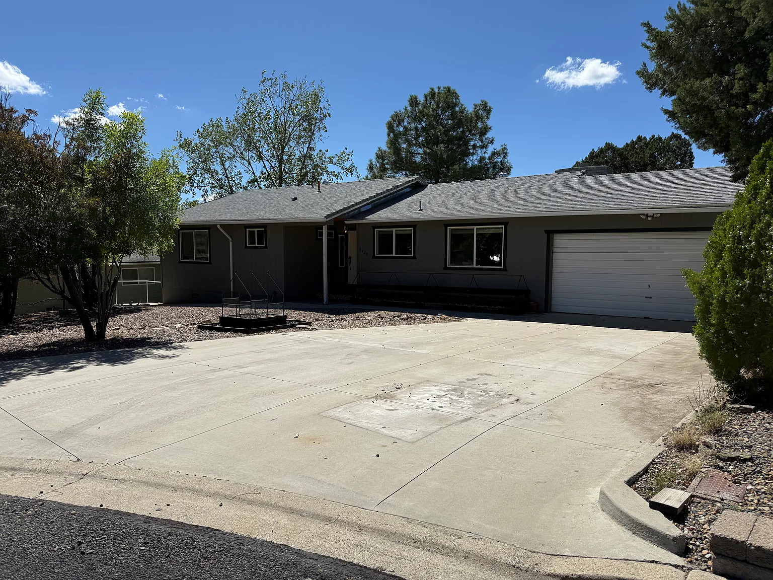 3 bed, 1703 sqft, $2,700 — Photo 1