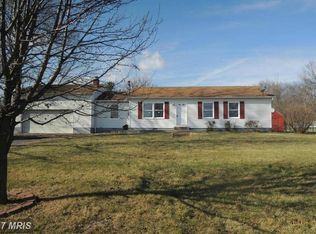 53 Marikay Ct, Bunker Hill, WV 25413