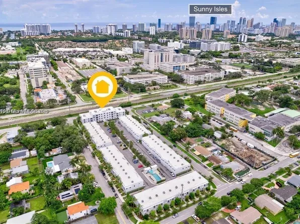 2651 NE 212th Ter Unit 105, Miami, FL 33180