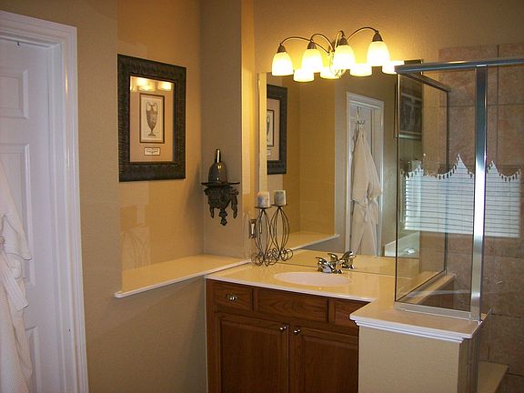 Master Bath 1st Sink