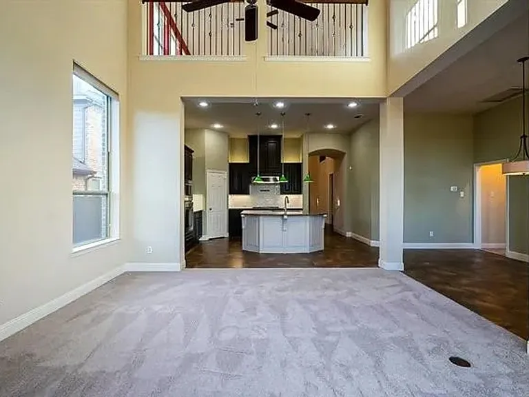 1036 Edgefield Ln — Photo 18