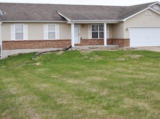 20 Charlie Ct, Hawk Point, MO 63349