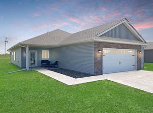 920 Moline Loop NW, Isanti, MN 55040