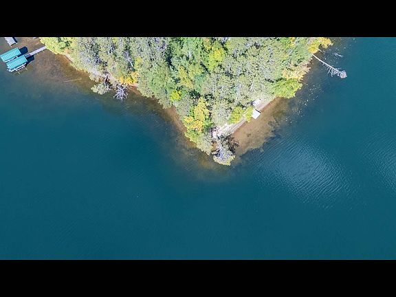 3rd image of 7073 Shore Ln N