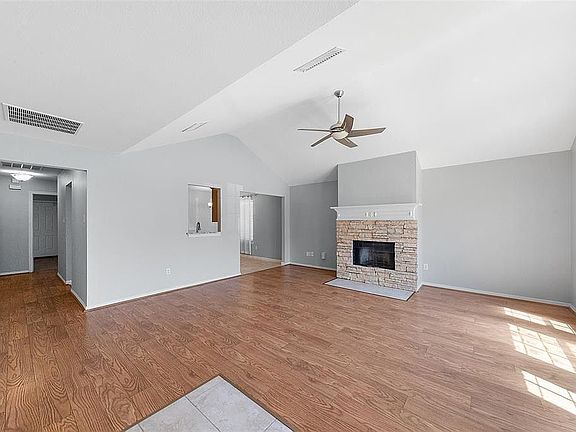 5th image of 7725 Briarstone Ct