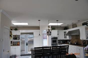 2nd image of 2927 Larkin St