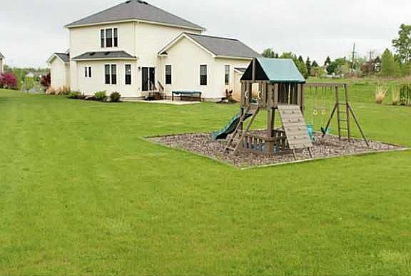 2nd image of 1051 Channing Woods Dr